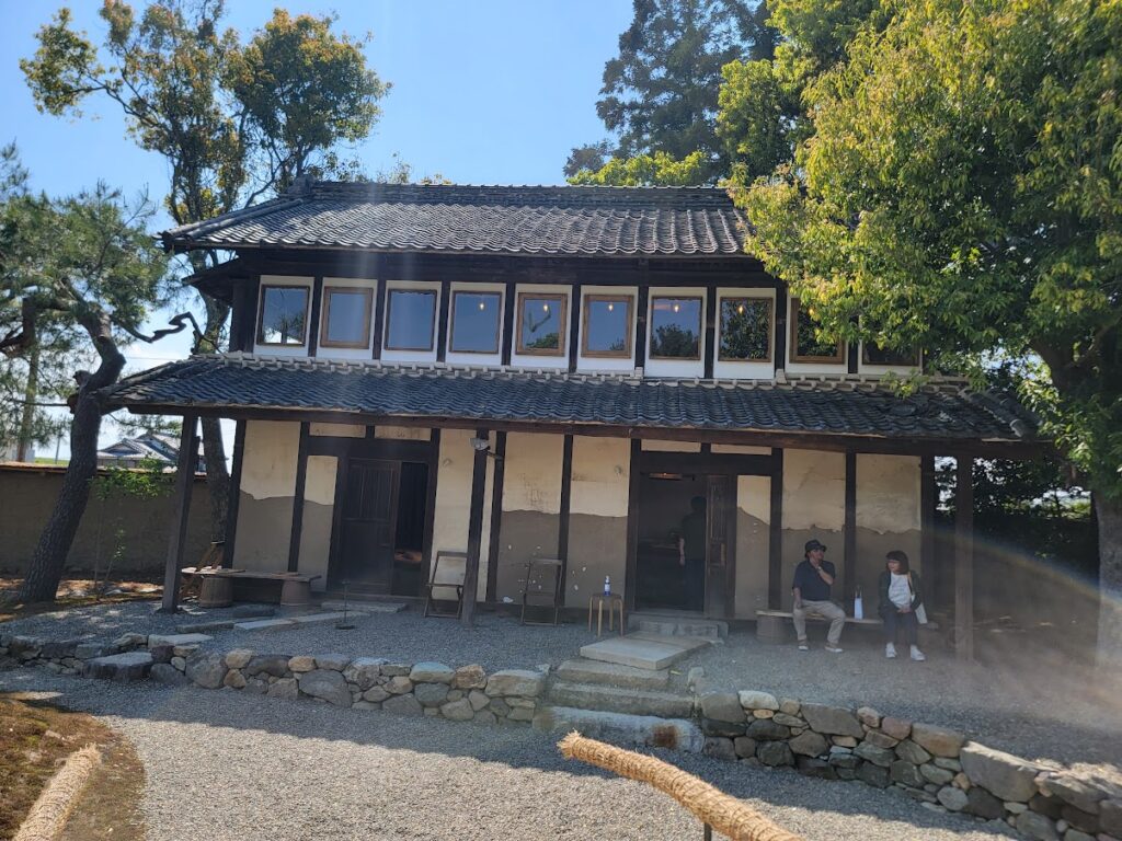 フクロウの森カフェ(土蔵)
